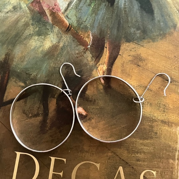 Silpada .925 Sterling Silver Etched Hoop Earrings - Picture 3 of 9